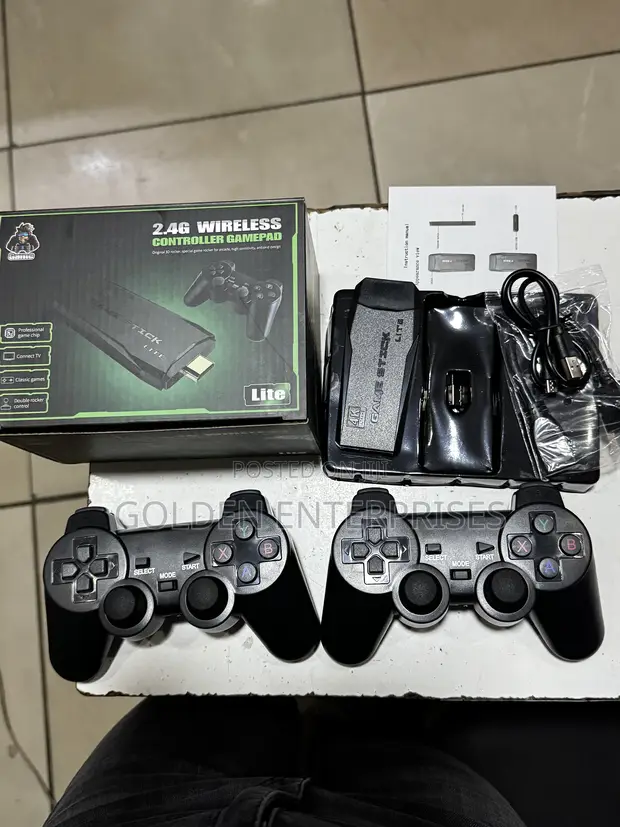 Classic Retro Game Console Stick - 2.4G Wireless Controllers - 1