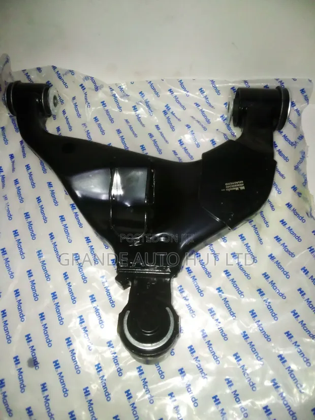 Front Lower Arm Left Toyota Hilux Vigo - 1