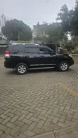 Toyota Land Cruiser Prado 2012 Nyeusi - 4