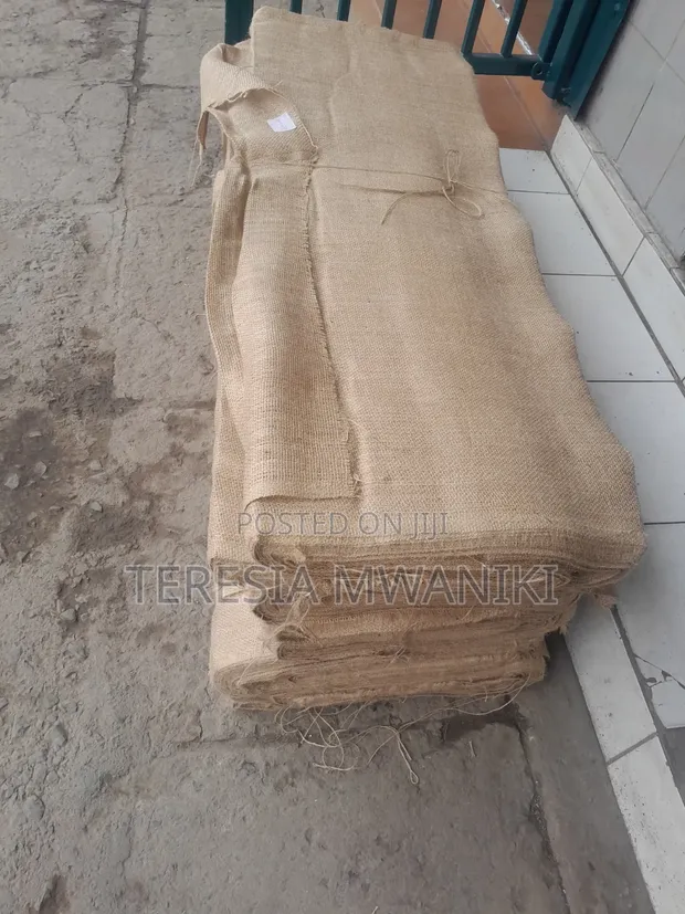 Hessian Cloth Bale 457m (90z) - 1
