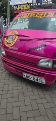 Toyota HiAce 2002 - Pink - 3