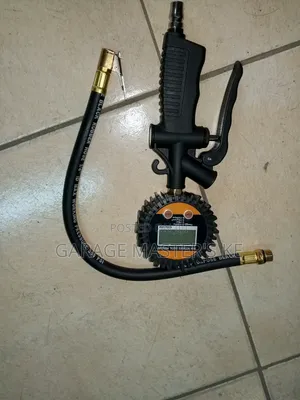 Hand Tyre Pressure Gauge