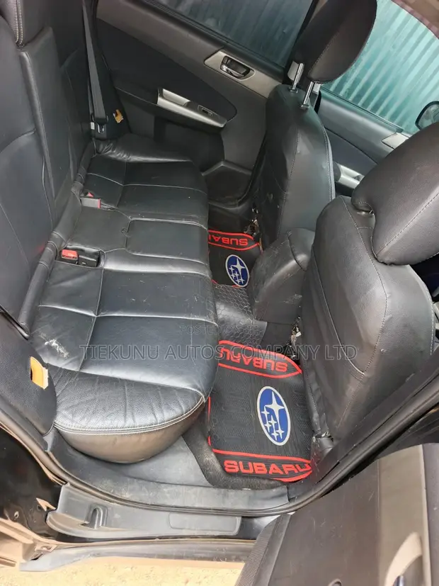 Subaru Forester 2.0D X 2010 Black - 1