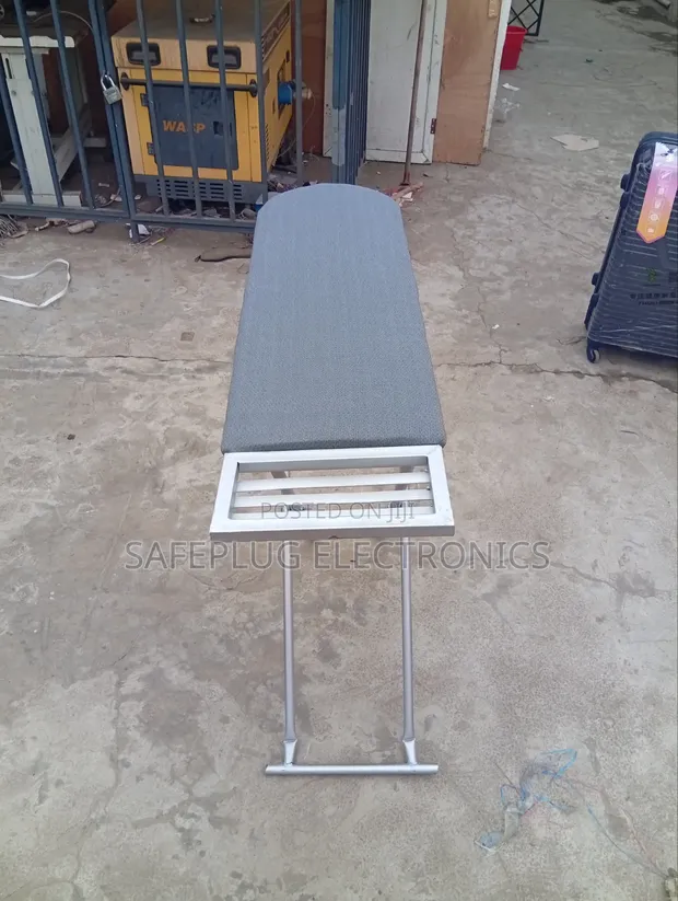 Heavy Duty Ironing Board ya Chuma Inayokunjwa - 1