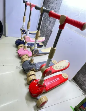 Scooter Inayokunjwa na Kiti, Mwanga na Muziki