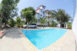 Airbnb ya Vyumba 2 vya Kulala Executive Diani