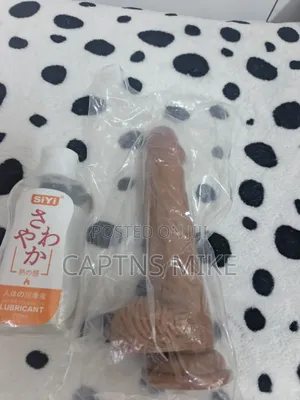 Dildo wa Silicone Lainifu na Kikombe cha Kunyonya