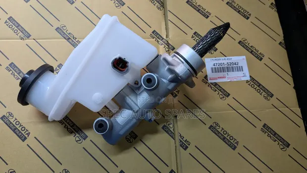 Genuine Brake Master Cylinder for Toyota Probox - 1