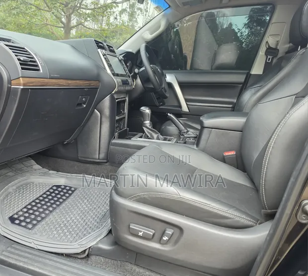 Toyota Land Cruiser Prado TXL 2020 - 1