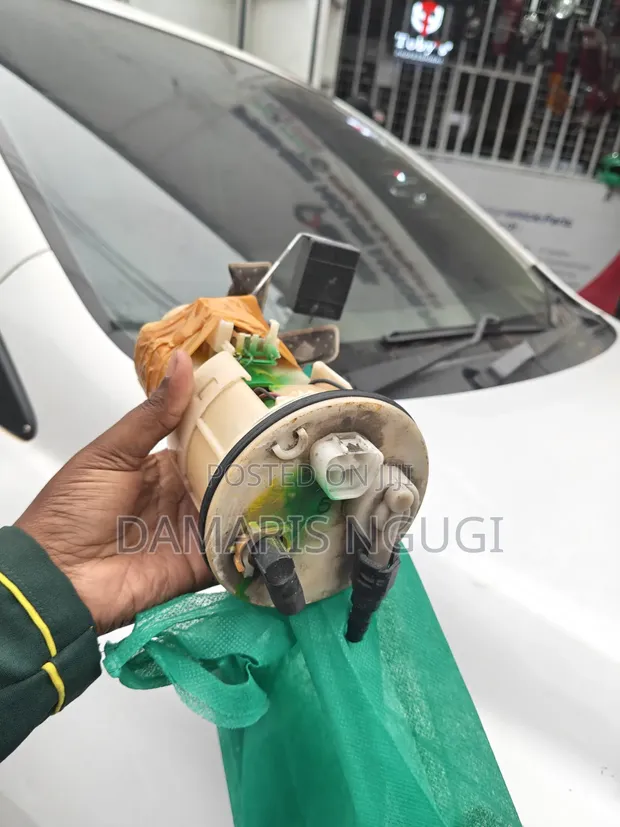 Toyota Vitz Fuel Pump (2002-2006) - Ex-Japan - 1