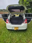 Nissan Tiida 2011 White - 5