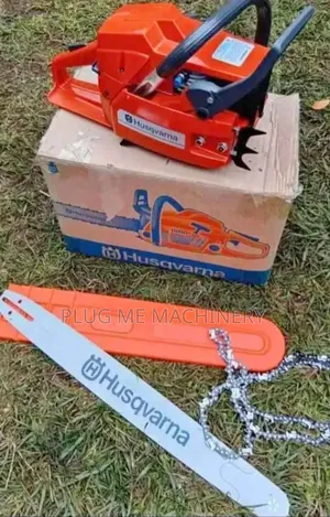 Husqvarna 272 XP Chainsaw Halisi