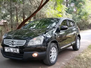 Nissan Dualis 2010 Nyeusi