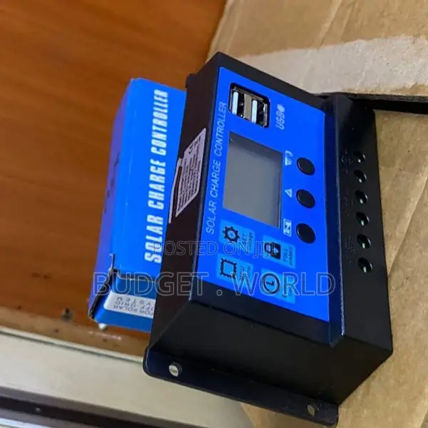 30A 12V/24V PWM Solar Charge Controller - 1