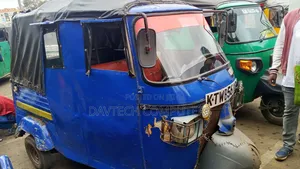 Piaggio Scooter 2019 - Blue