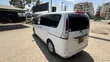 Nissan Serena 2011 White - 3