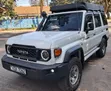 Toyota Land Cruiser 2014 Nyeupe - 1