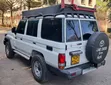 Toyota Land Cruiser 2014 Nyeupe - 4