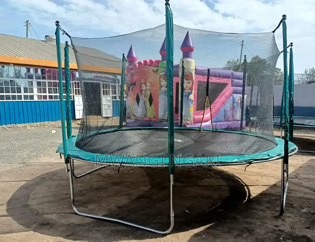 14 FT Used Trampoline - 1