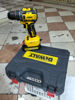 Dewalt Brushless Cordless Drill 198V (2 Batteries & Charger)