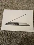 Apple MacBook Pro 13" 2016 - Intel Core i5, 8GB RAM, 256GB SSD - 3