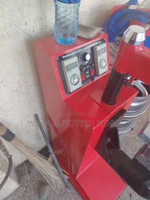 Heavy-Duty Vulcanizer Machine for Truck & OTR Tyres