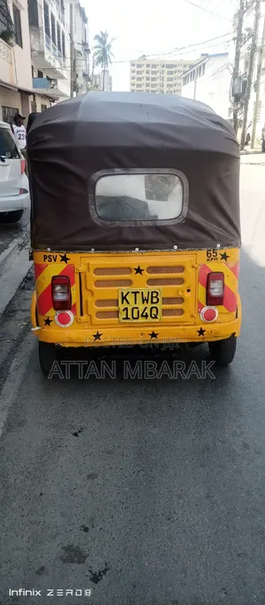Bajaj 2018 Motorcycle - Yellow