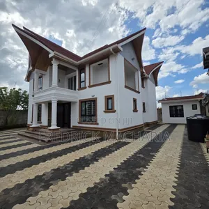 5-Bedroom Maisonette for Sale in Karuguru, Kamakis