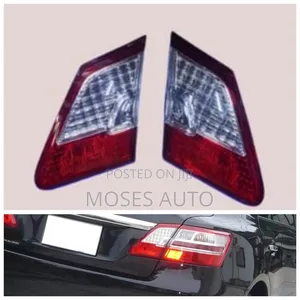 Toyota Premio 265 Boot Light
