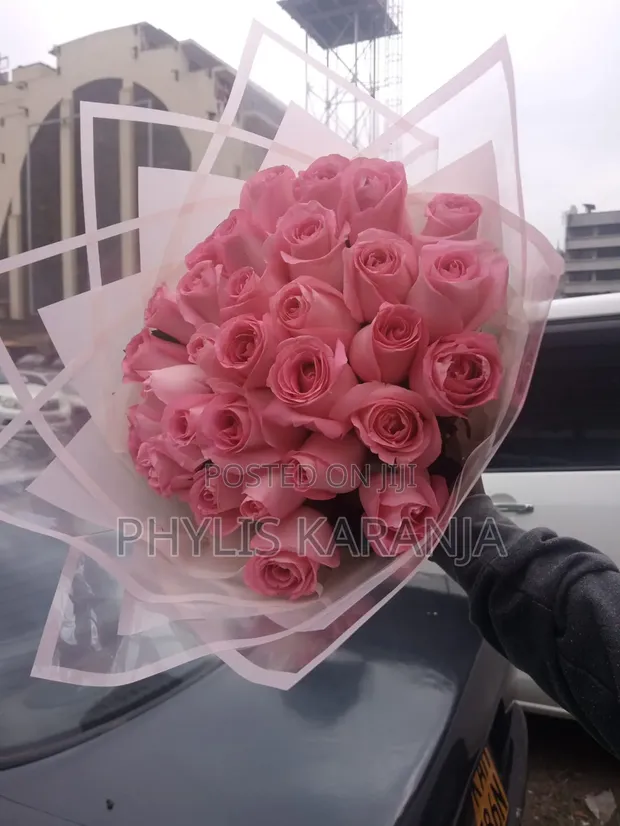 Bouquet ya Maua na Watiri Blooms - 1