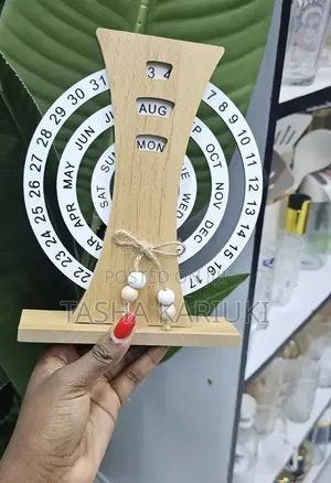 Wooden Creative Manual Calendar