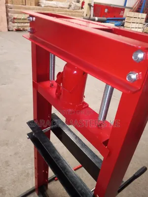 20 T Hydraulic Press Machine