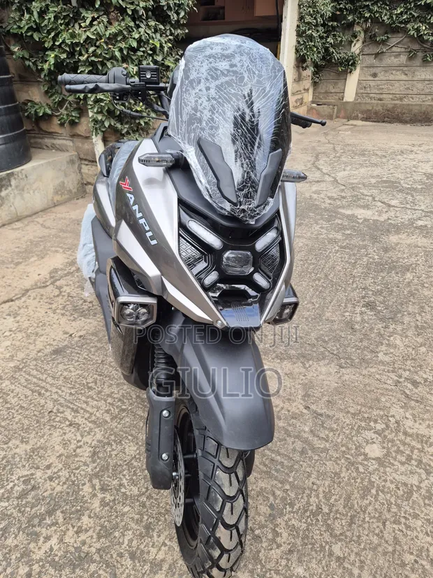 Yanpu 150cc Scooter - Brand New Gray - 1