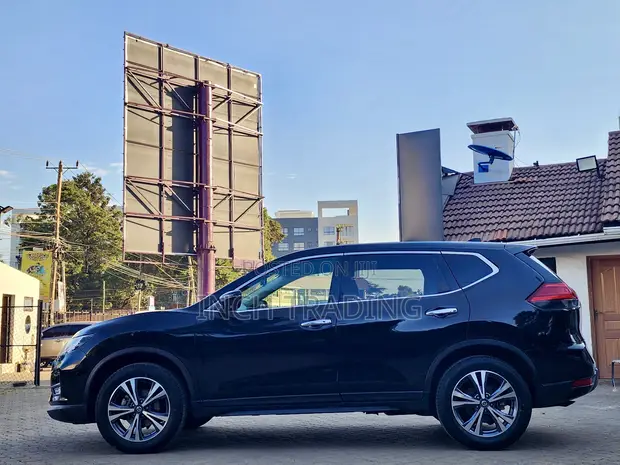 Nissan X-Trail 2.0 Petrol AWD 2019 Black - 1