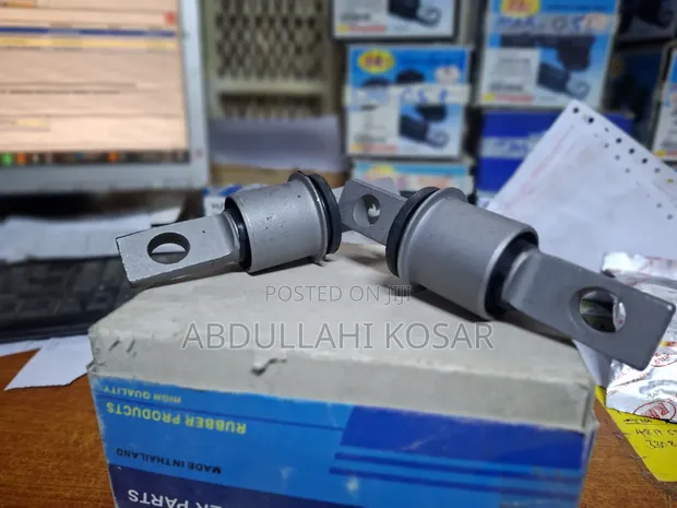 Honda Stepwagon Bush ya Small Arm (Mpya Kabisa) - 1
