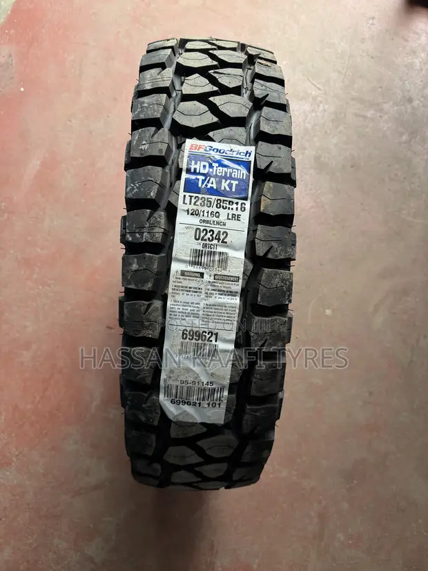 BFGoodrich 235/85R16 Mud-Terrain Tyre - 1