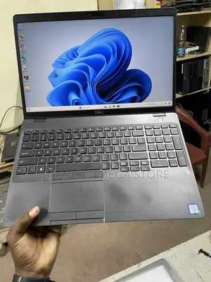 Dell Latitude 5500 Laptop 8GB RAM, Intel Core i7, 256GB SSD