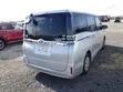 Toyota Voxy 2018 Silver - 2