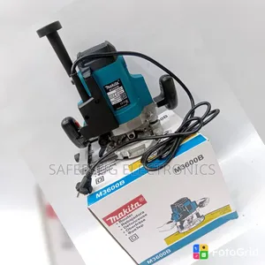 Makita Professional Electric Wood Router
