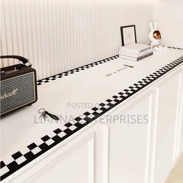 Washable Table Runner - Geometric Design - 1