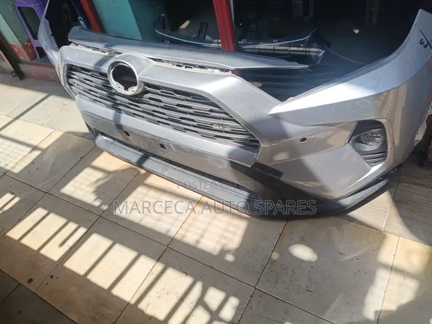 Toyota RAV4 Front Bumper (2018) - 1