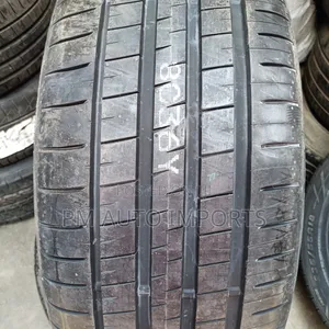 Dunlop Tires 275/45R20