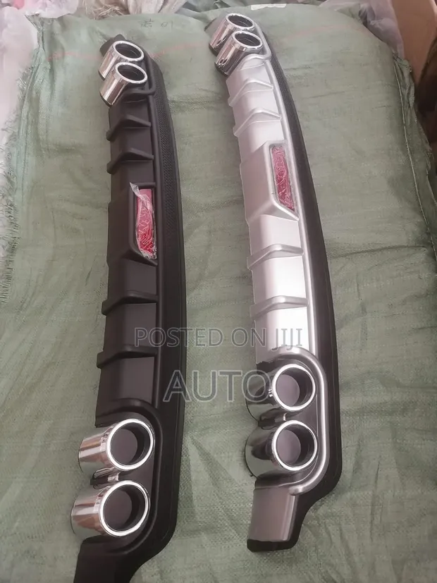 Universal Quad Exhaust Diffuser for Rear Bumper - 1