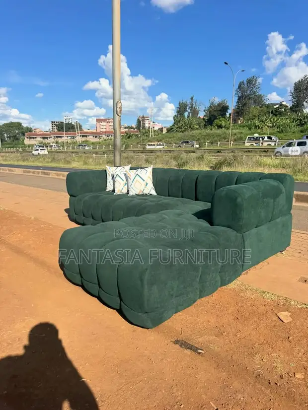 5 Seater Dark Green Bubble Sofa - 1
