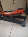 Heavy Duty 4 Ton Hydraulic Trolley Jack - 2