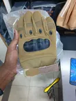 Tactical Gloves with Metallic Knuckle Protection - 1