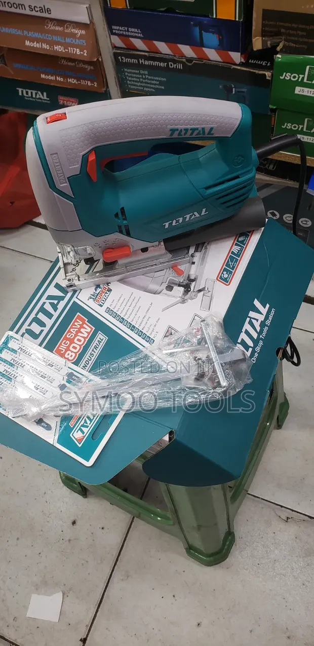 Total 800W Industrial Jigsaw - 1