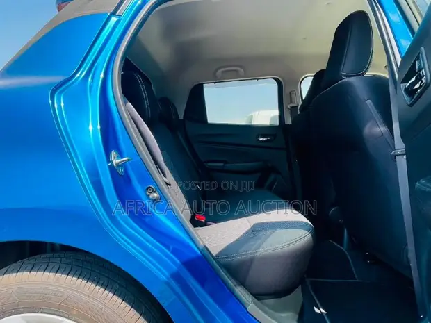 Suzuki Swift 2019 Blue - 1