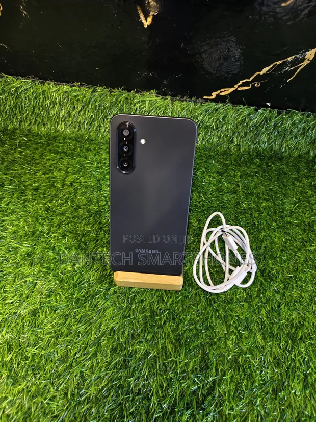 New Samsung Galaxy A17 256GB Blue - 1