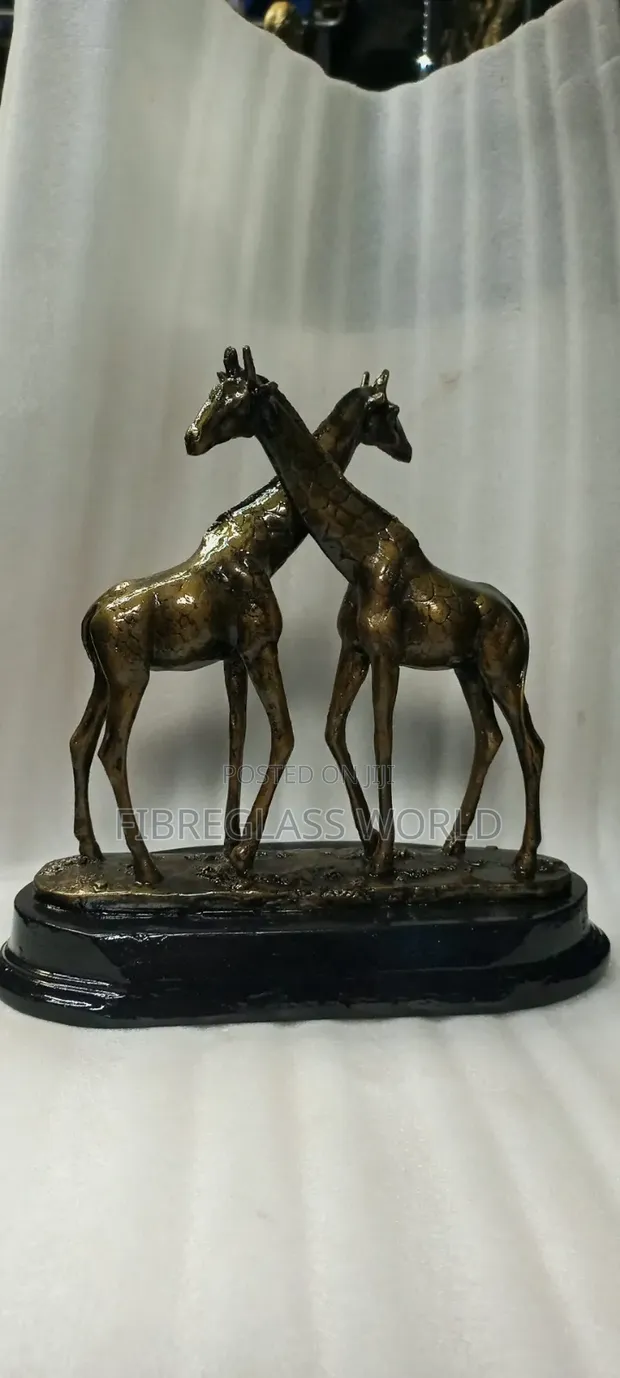 Giraffe Sculptures - 1
